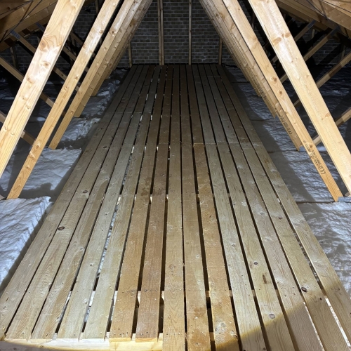 Tømrerarbejde på loft