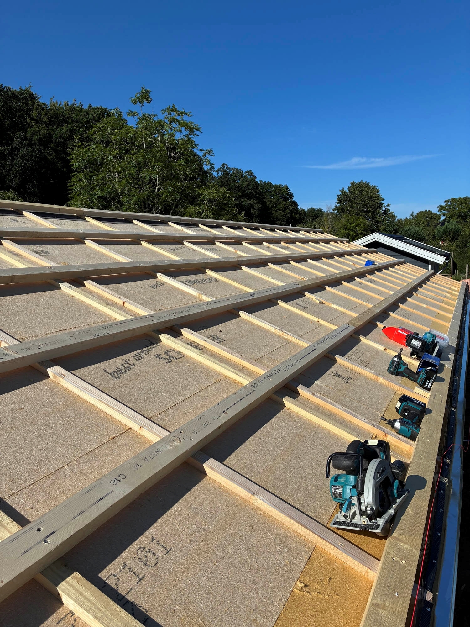 Udendørs tag i Børkop udført af tømrer