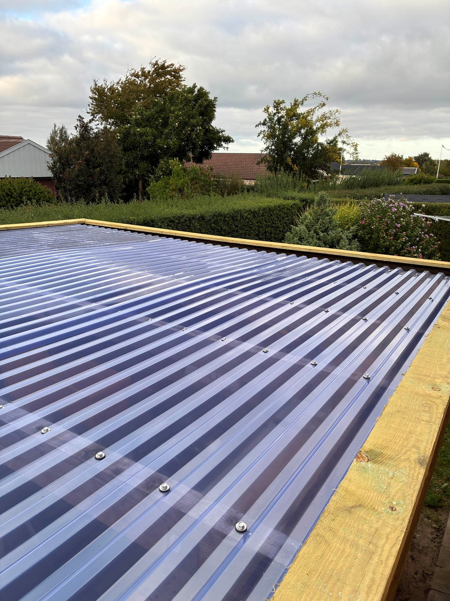 Specialbygget løsning i træ udført af tømrer i Børkop